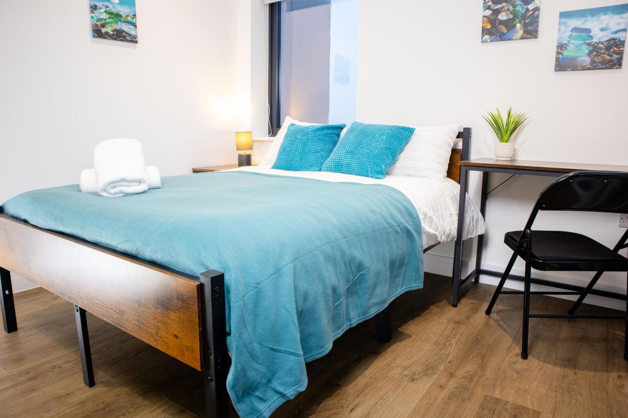 Central 2 Bed 2 Bath Apartment Near Brighton College, Beach, Hospital - Long Stay Offers Exteriör bild